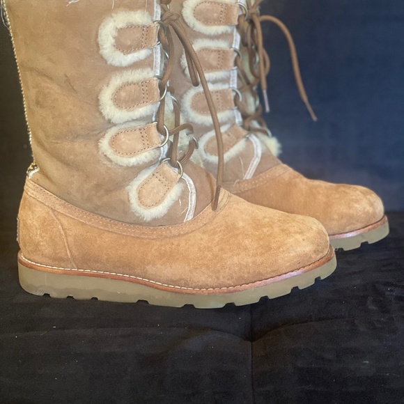 UGG Chestnut Rommy Lace Up